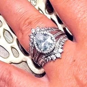 Pandora 3 in 1 luxury set - Size 6,7, & 8